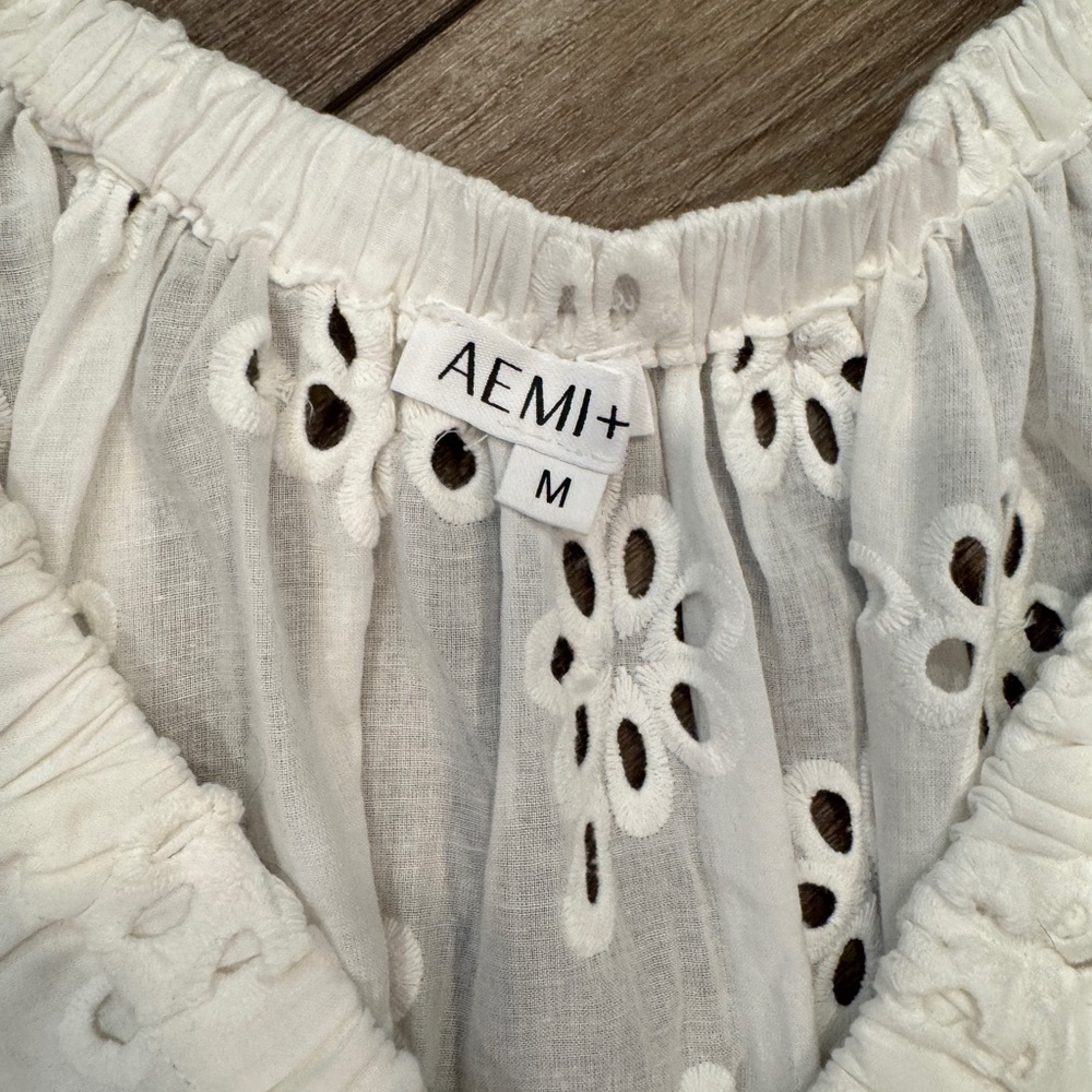 Aemi+ Blouse View 2